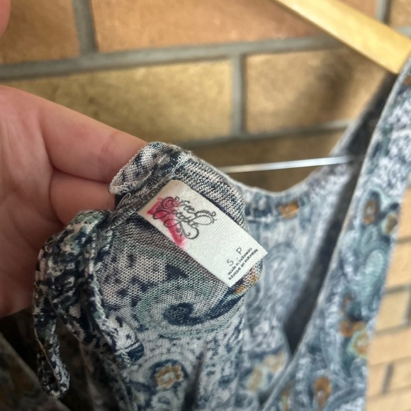 Free People Hummingbird Chloe Cold Shoulder Blouse Blue Paisley Print Size Small - Picture 4 of 7